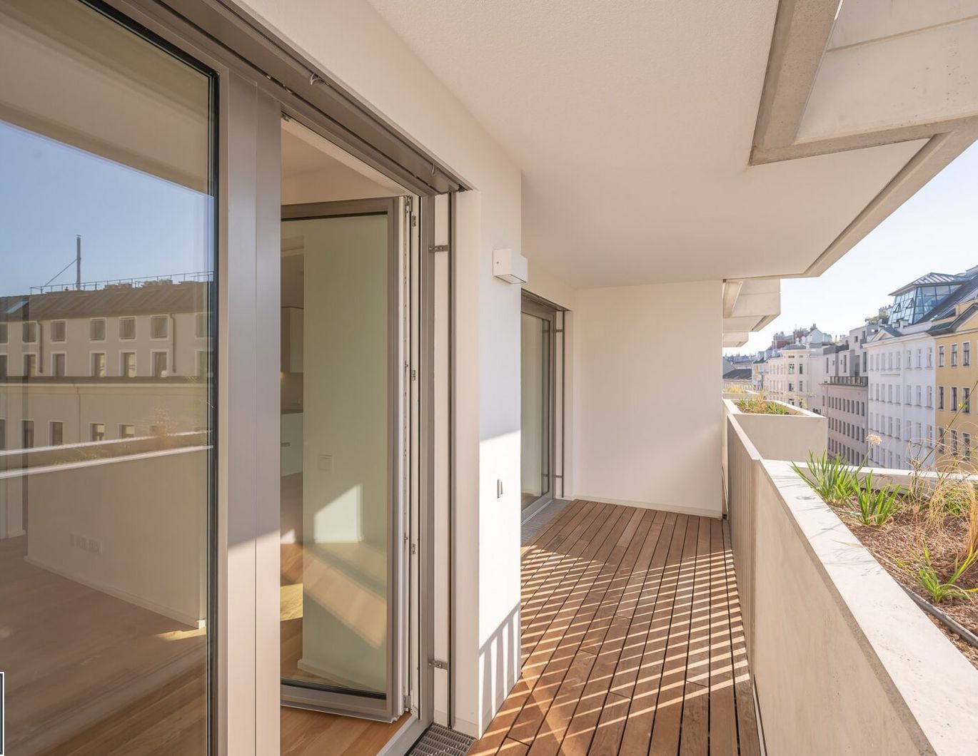 2 Zimmer Zweitbezugswohnung mit sonniger Loggia in wunderschönem Neubauprojekt 