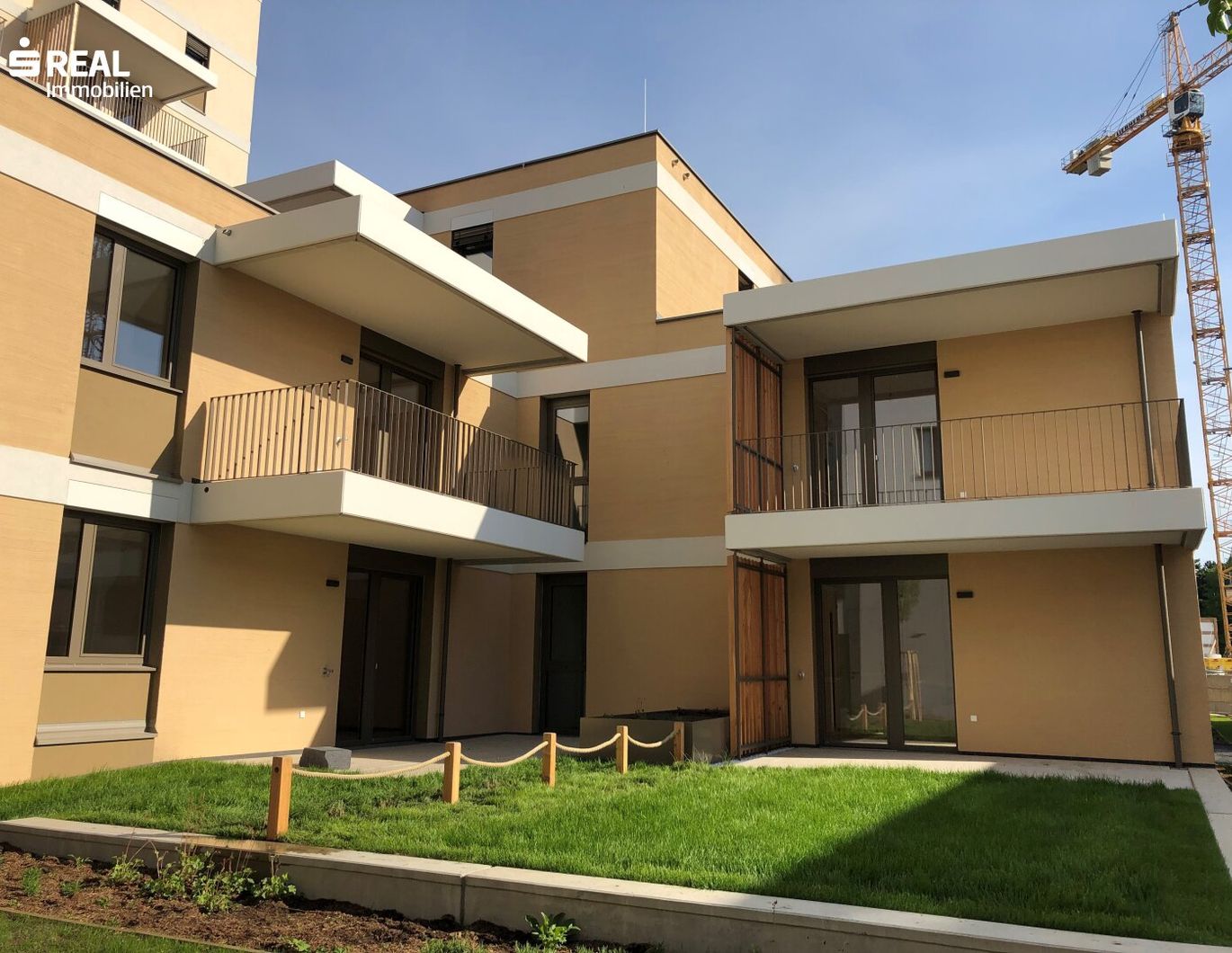 Bereit für den Einzug - Gut geschnittene 2-Zimmer-Wohnung mit Terrasse und Garten - Provisionsfrei