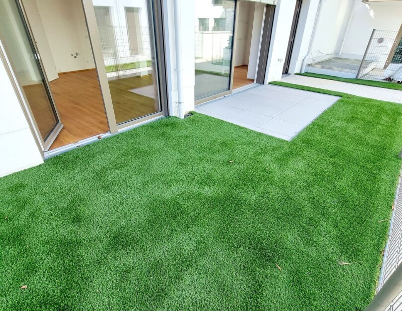 SUMMER SALE! Einfach genial! Cooles Townhouse mit Garten! 3 Zimmer + Ideale Raumaufteilung + Erdwärme + Absolute Ruhelage + Tiefgarage! Nachhaltig und zukunftssicher investiert!