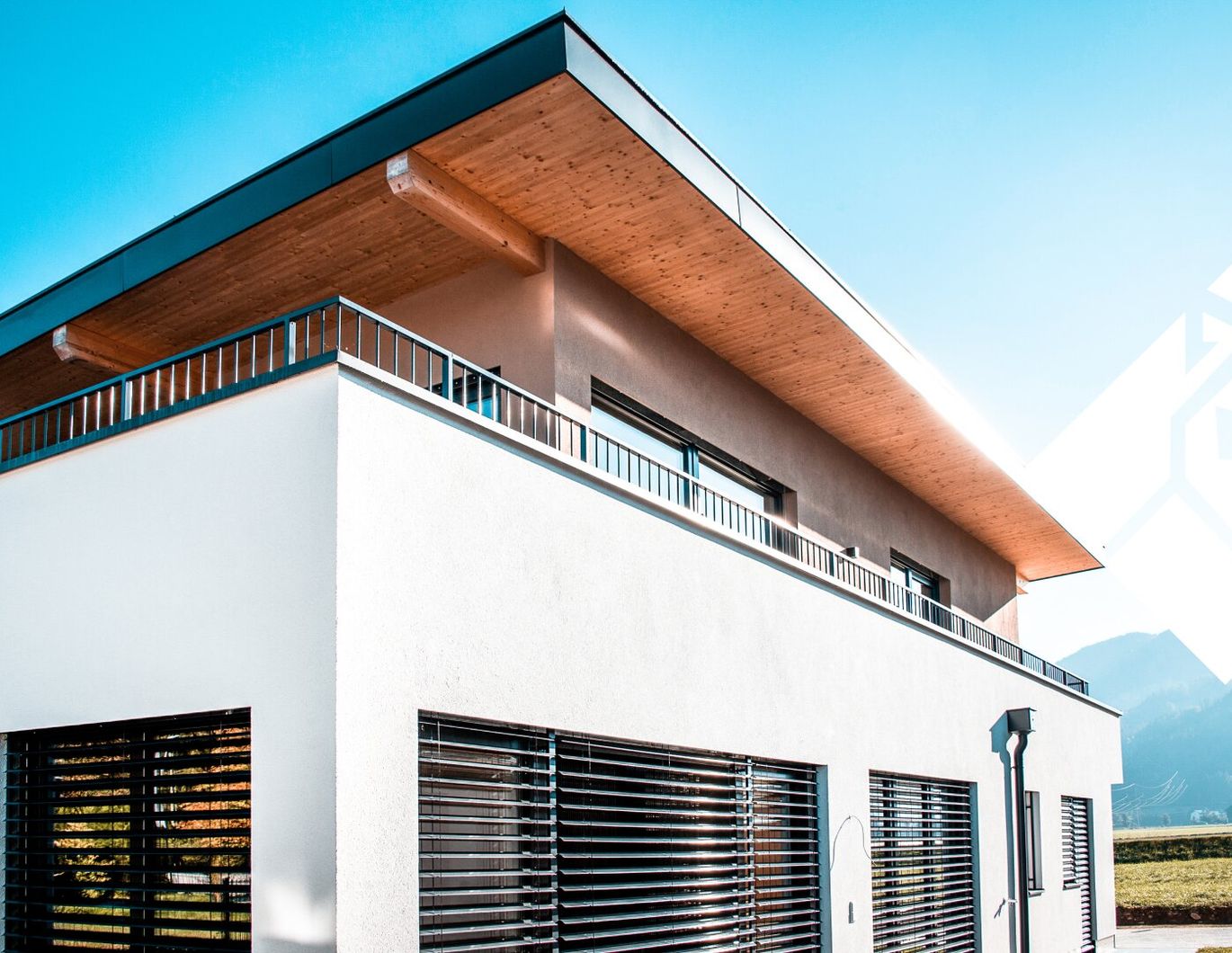 Exklusives, neuwertiges 4-Zimmer-Penthouse mit großer Terrasse zu kaufen!