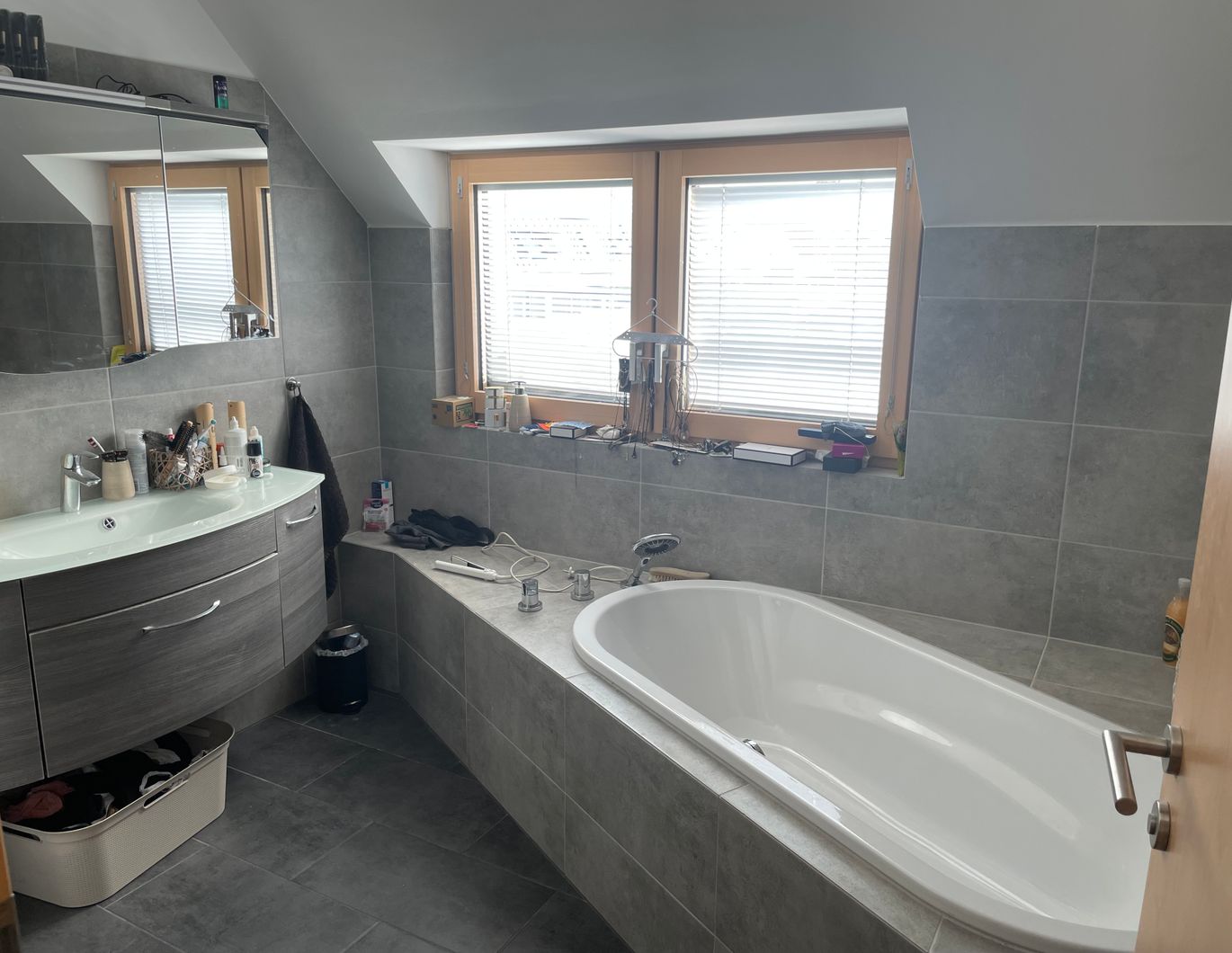 3-Zimmer Dachgeschosswohnung mit großer südwestlich ausgerichteter Terrasse Nahe Hauptbahnhof