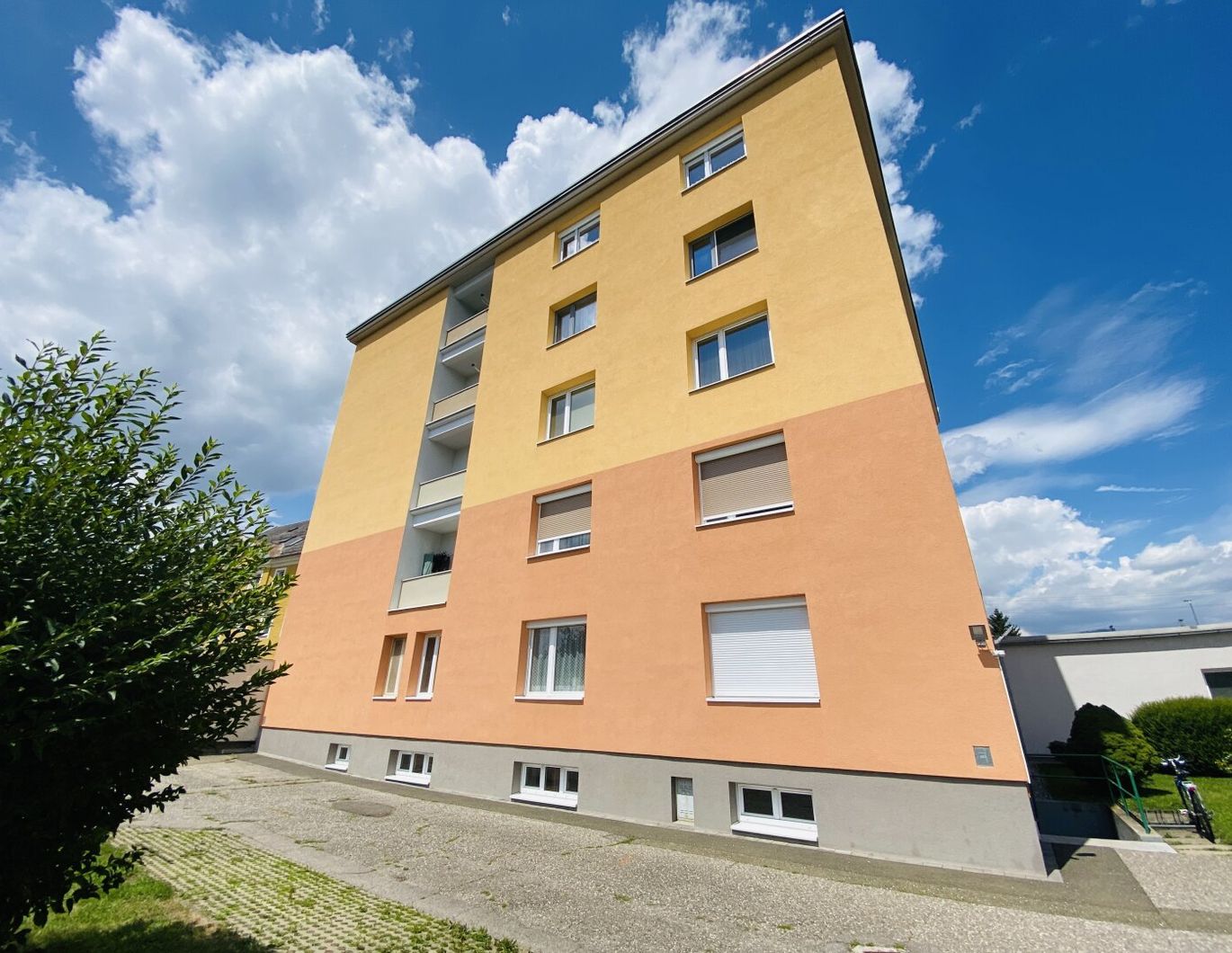 Gemütliche 2-Zimmer-Wohnung ca 58 m2 mit Loggia im Herzen von Zeltweg