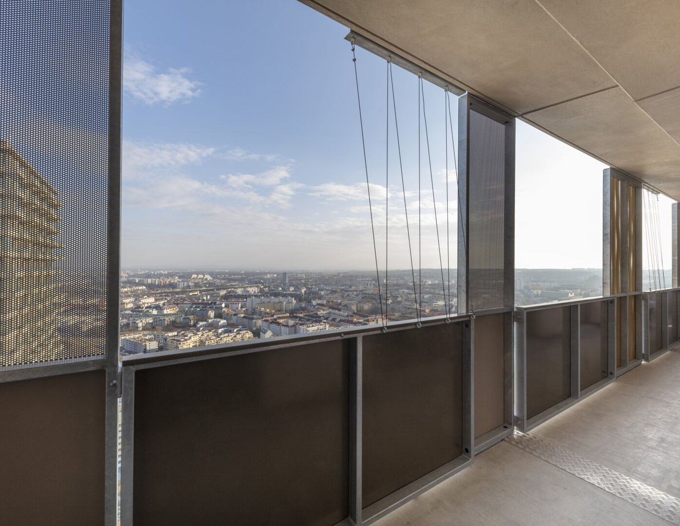 Panorama Wohnung im 33. Stock des Q-Tower mit Südost-Ausrichtung