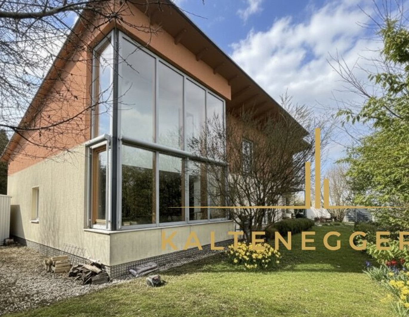 Platz für die ganze Familie: Zwei Wohneinheiten - flexibel nutzbar