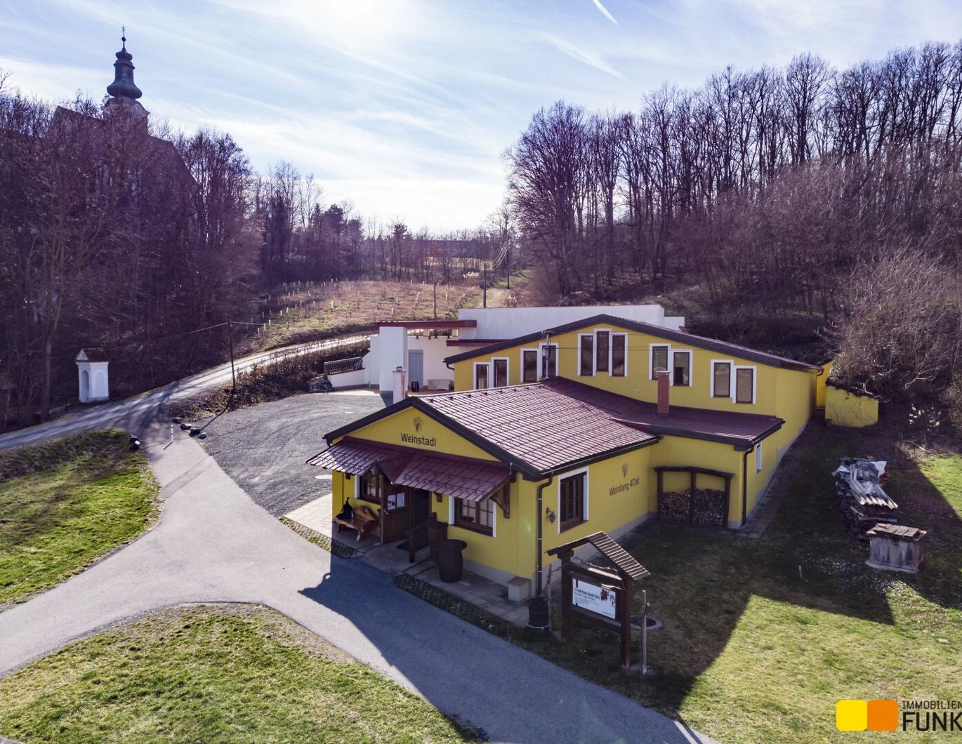 Renommiertes Weingut im Pinkatal, auch als Wohn-oder Freizeitimmobilie