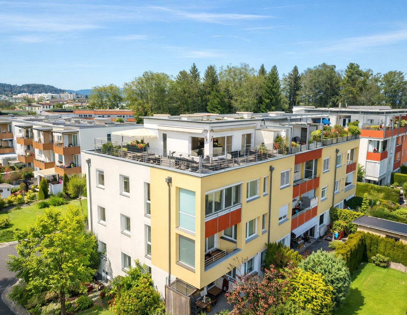 PENTHOUSE | Lichtdurchflutete Familien-Maisonette in Seenähe