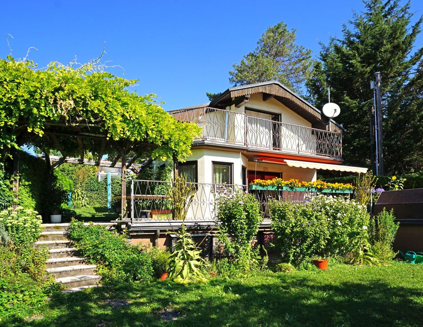 Kleingartenhaus auf Doppelparzelle im Eigentum - Ober St. Veit beim Lainzer Tiergarten
