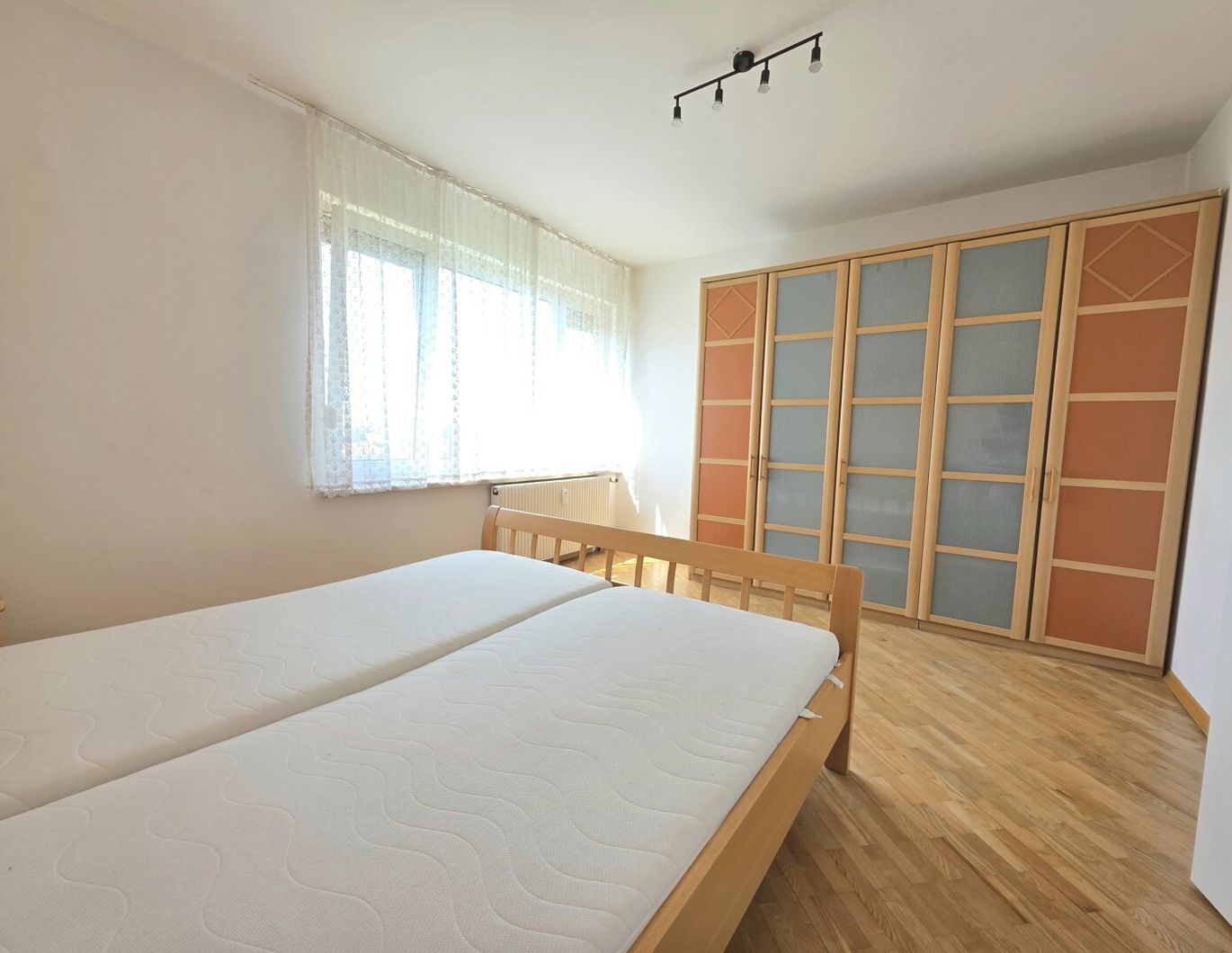 Lichtdurchflutete Pärchenwohnung mit Klimaanlage!