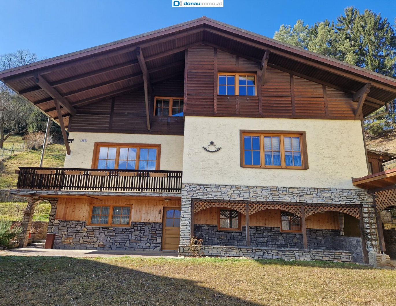 Ein- Zweifamilienhaus in Traumlage