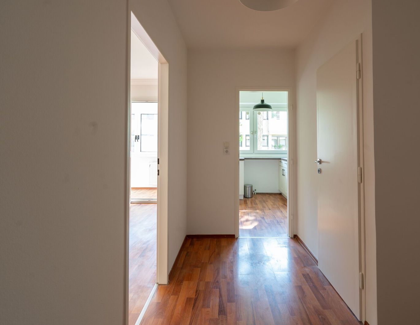 Charmante 3-Zimmer-Wohnung mit Loggia in 1230 Wien - Nähe Lainzer Tiergarten