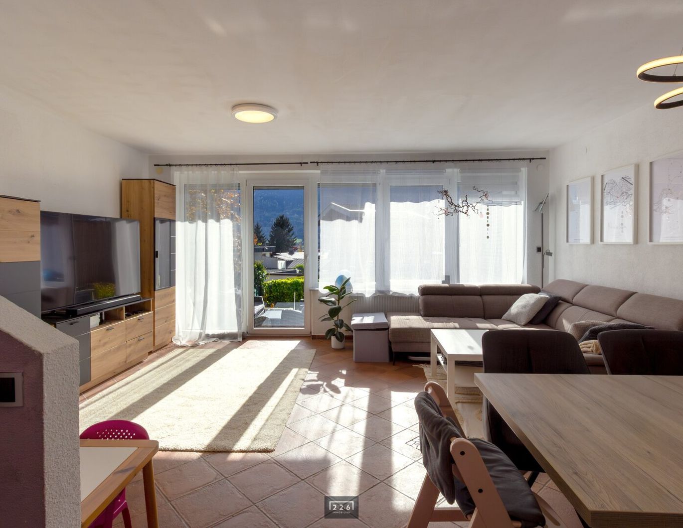 226 Immobilien | Im neuen Jahr mit Sonnenschein ins neue Wohnleben in diesem REIHENHAUS in Telfs