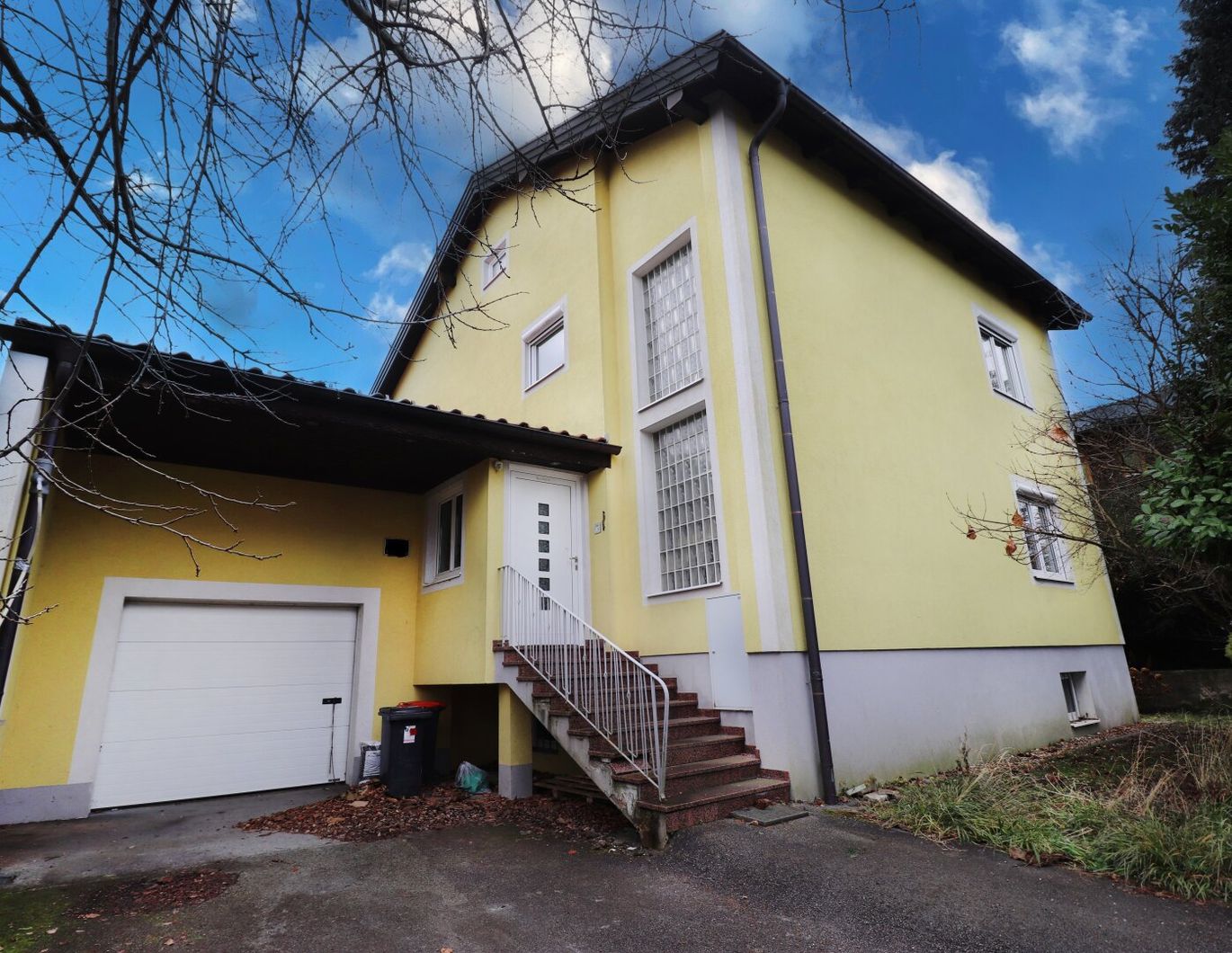 Ihr neues Zuhause:Großzügiges Einfamilienhaus mit Gaisbergblick auf weitläufigem Grundstück in ruhiger Lage von Salzburg