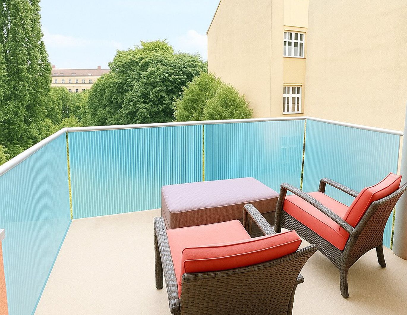 Möblierte Wohnung mit Balkon und Blick ins Grüne Nähe Karlskirche!!