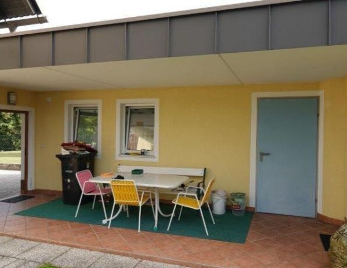 Eigennutzen oder Vermieten - Älteres gepflegtes Einfamilienhaus schöner Garten : 115 m² mit Garage! für € 299 000.-