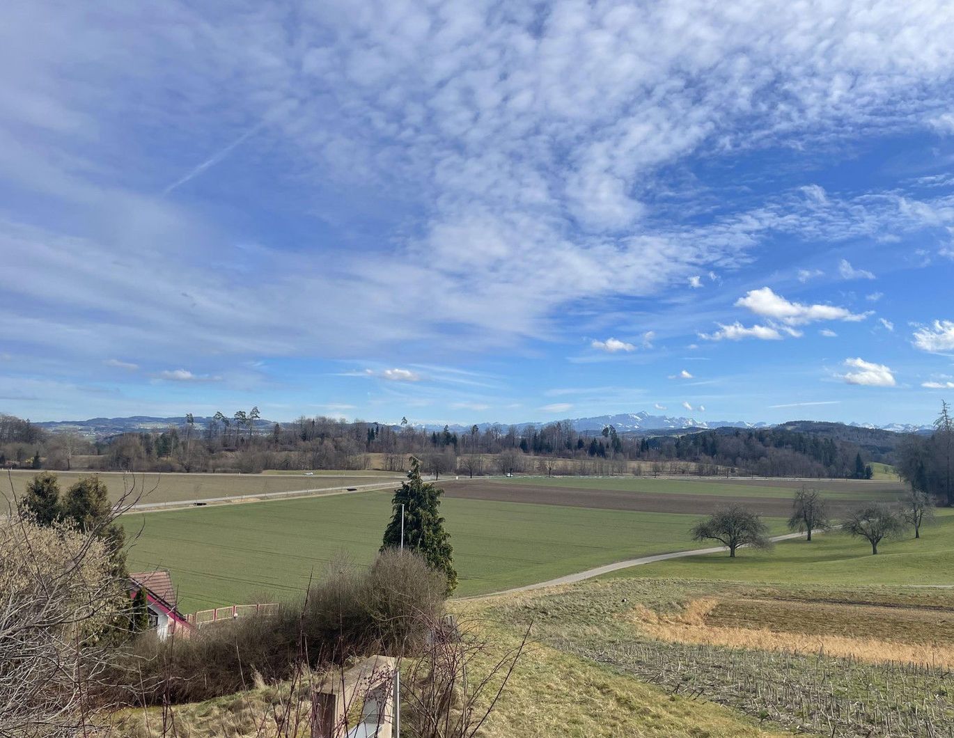 Modernes 6.5-Zimmer-Einfamilienhaus mit Traumaussicht