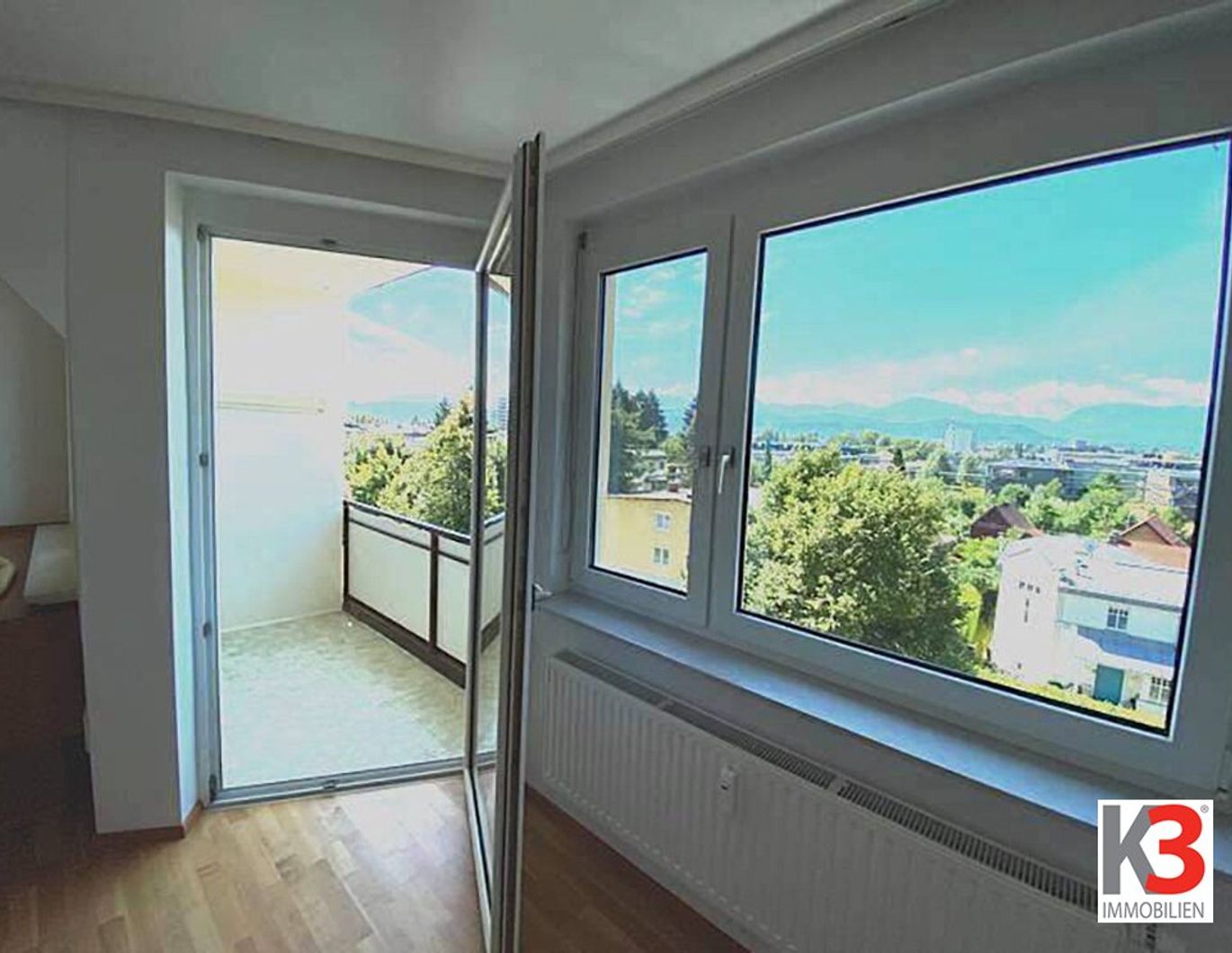 K3 - WUNDERSCHÖNE TOP SANIERTE EIGENTUMSWOHNUNG, Bestlage Spitalberg, neuwertig, Südbalkon mit wunderbarem Ausblick auf Klagenfurt und die Karawanken.