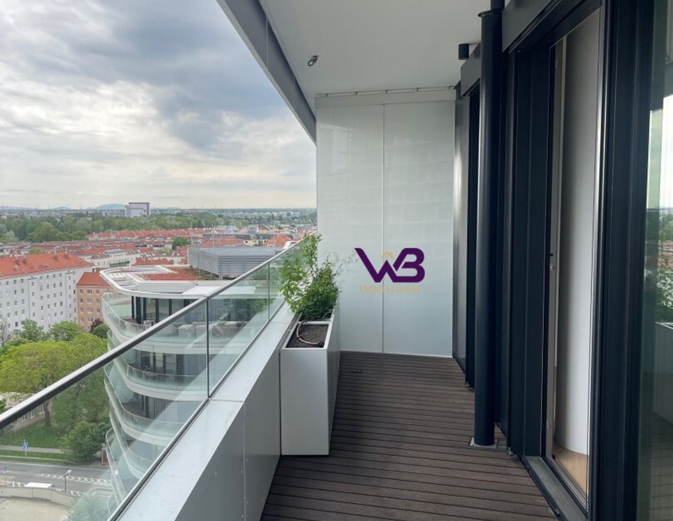 DANUBE FLATS -12. Stockwerk-Exklusives Wohnen im höchsten Wohnturm Wiens!