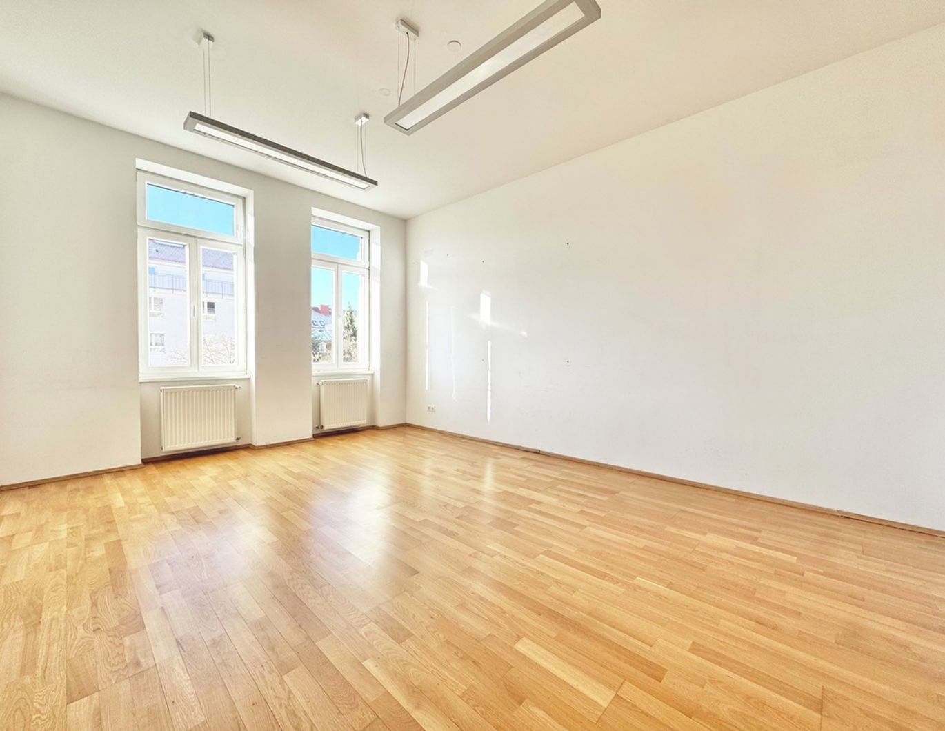 TOPLAGE NÄHE S45-HERNALS | EXKLUSIVE, HELLE 2 ZIMMER | OPTIMALE RAUMAUFTEILUNG