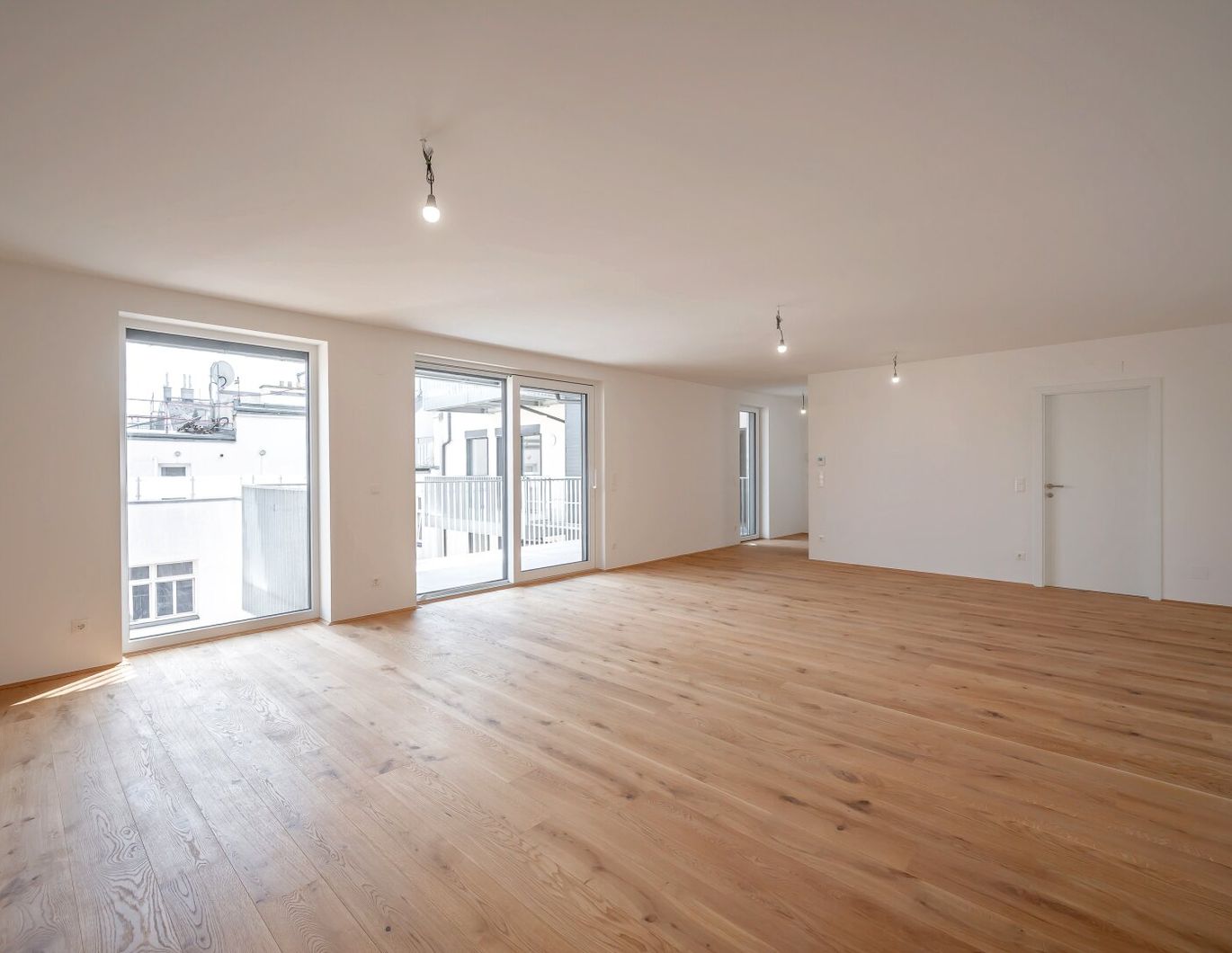 ++FonteFlats++ Stylish First-Occupancy 4-room Apartment with Sunny Terrace