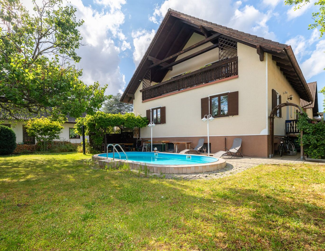 Familienidylle mit Pool und großem Garten in Rannersdorf - Einziehen & Wohlfühlen!