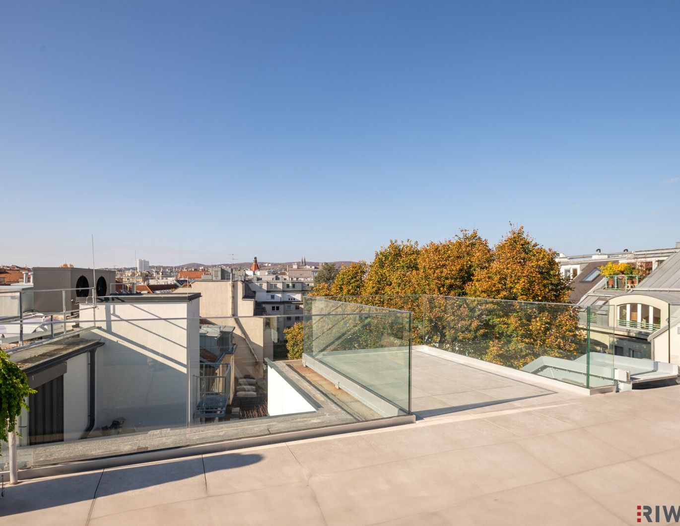 DACHGESCHOSSWOHNUNG II ERSTBEZUG MIT TERRASSE UND DACHTERRASSE II 4 ZIMMER II NÄHE OTTAKRINGER BRAUEREI II PROJEKT ABELEGASSE 20