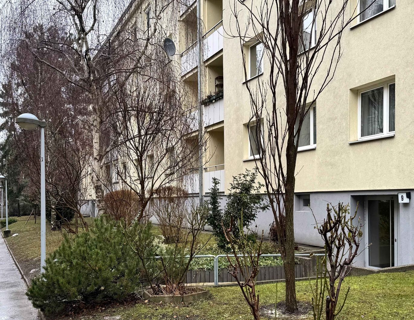 Großzügige Eigentumswohnung in Ruhelage - 102 m² mit Lift & Garage | 1220 Wien