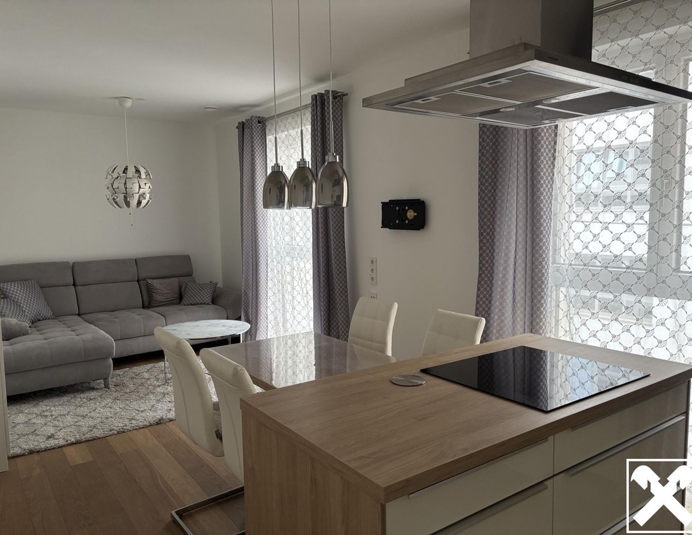 Meine 2 Zimmer Stadtwohnung mit Tiefgaragenplatz: hell-modern-zentral