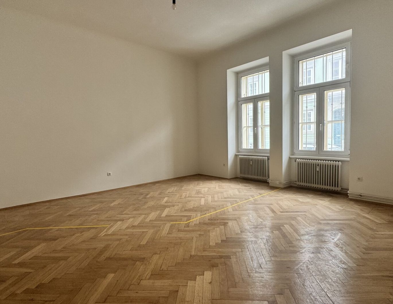 * 1 Monat MIETFREI - 87 m² nette Altbauwohnung*