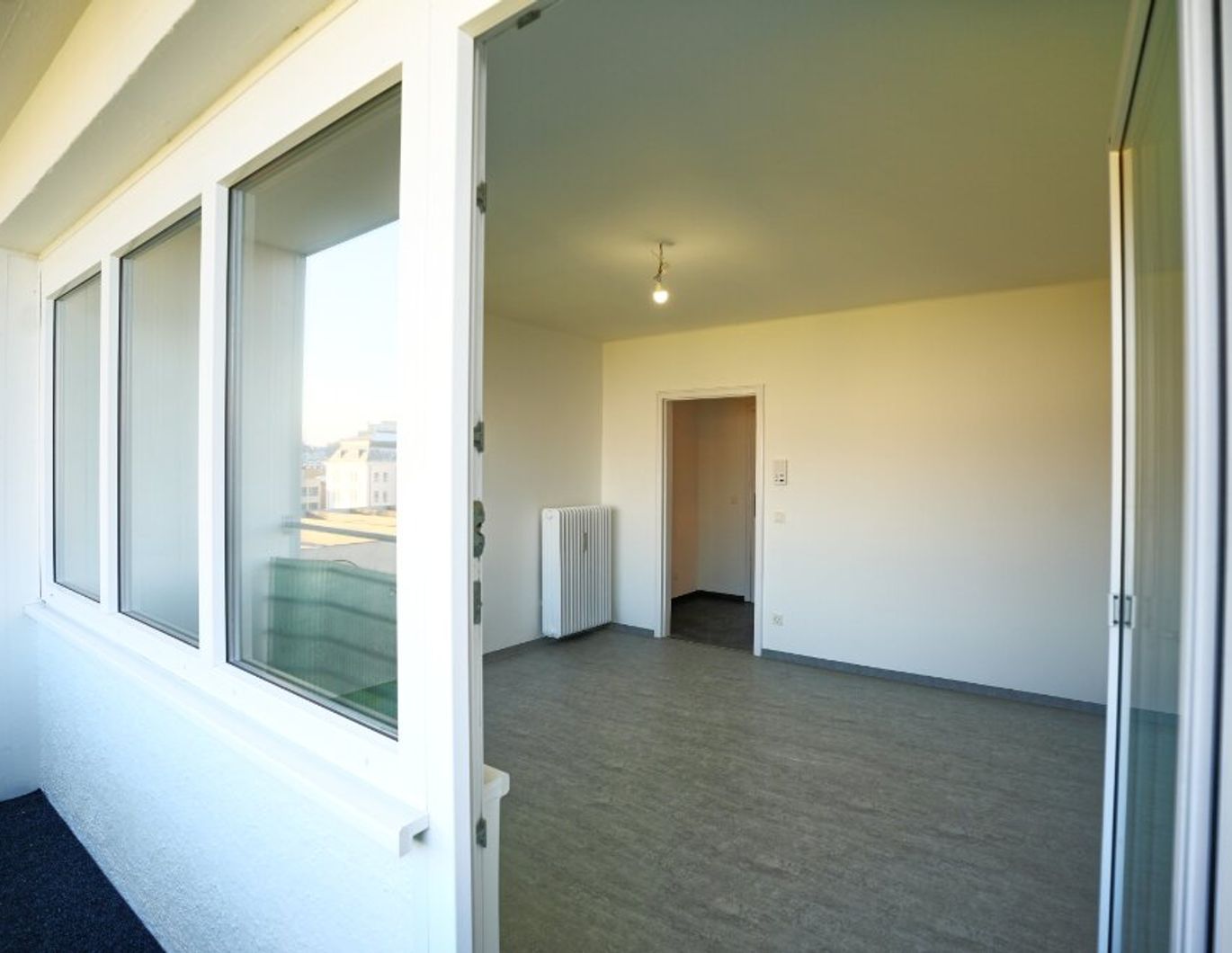 Lehen: Einzimmerwohnung sucht Single! Sofortbezug! Klein, fein - Hauptsache mein! Und allein!