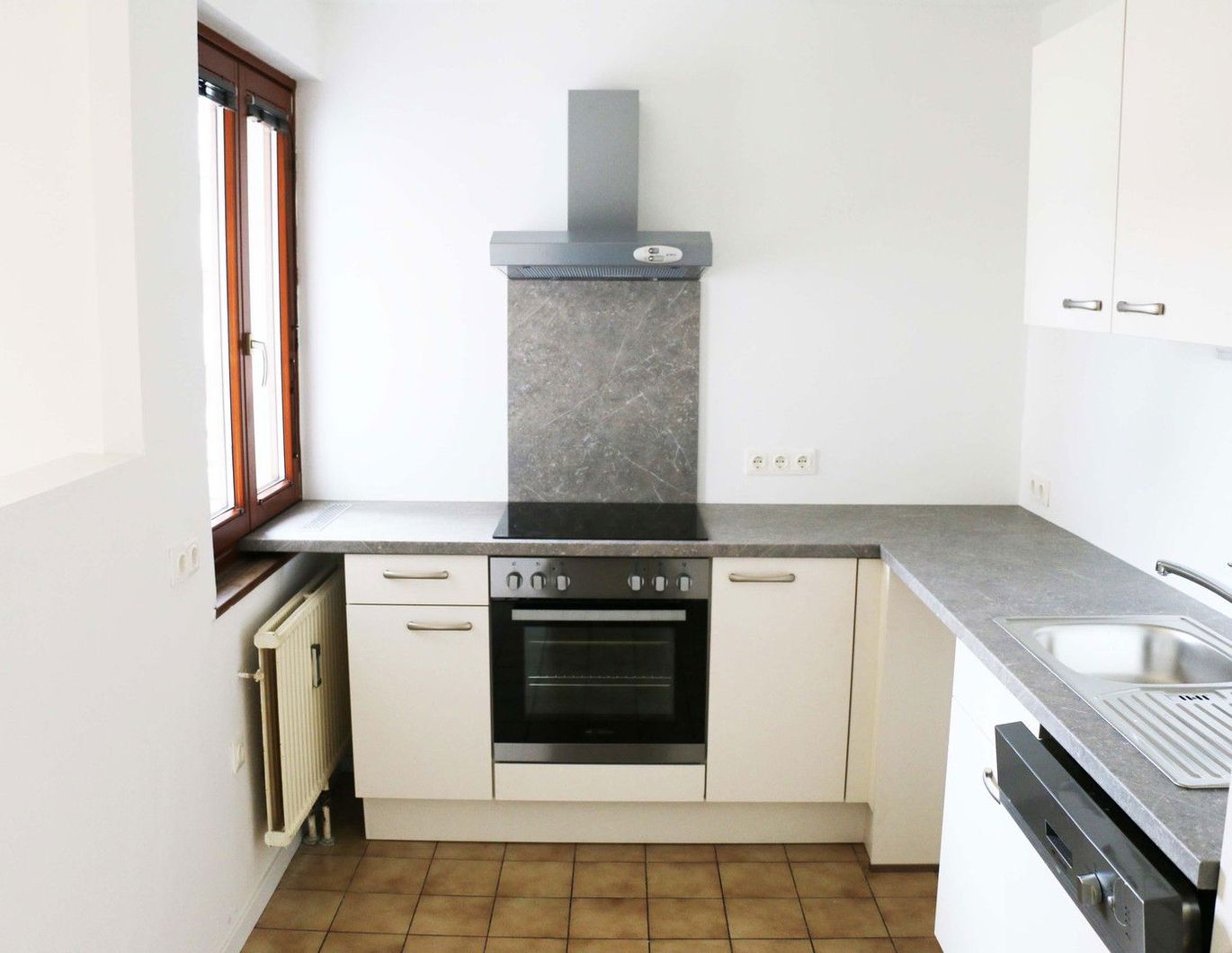 ++ NEU + Gemütlicher 3 Zimmer-Wohntraum mit bester Verkehrsanbindung + WG-tauglich + +