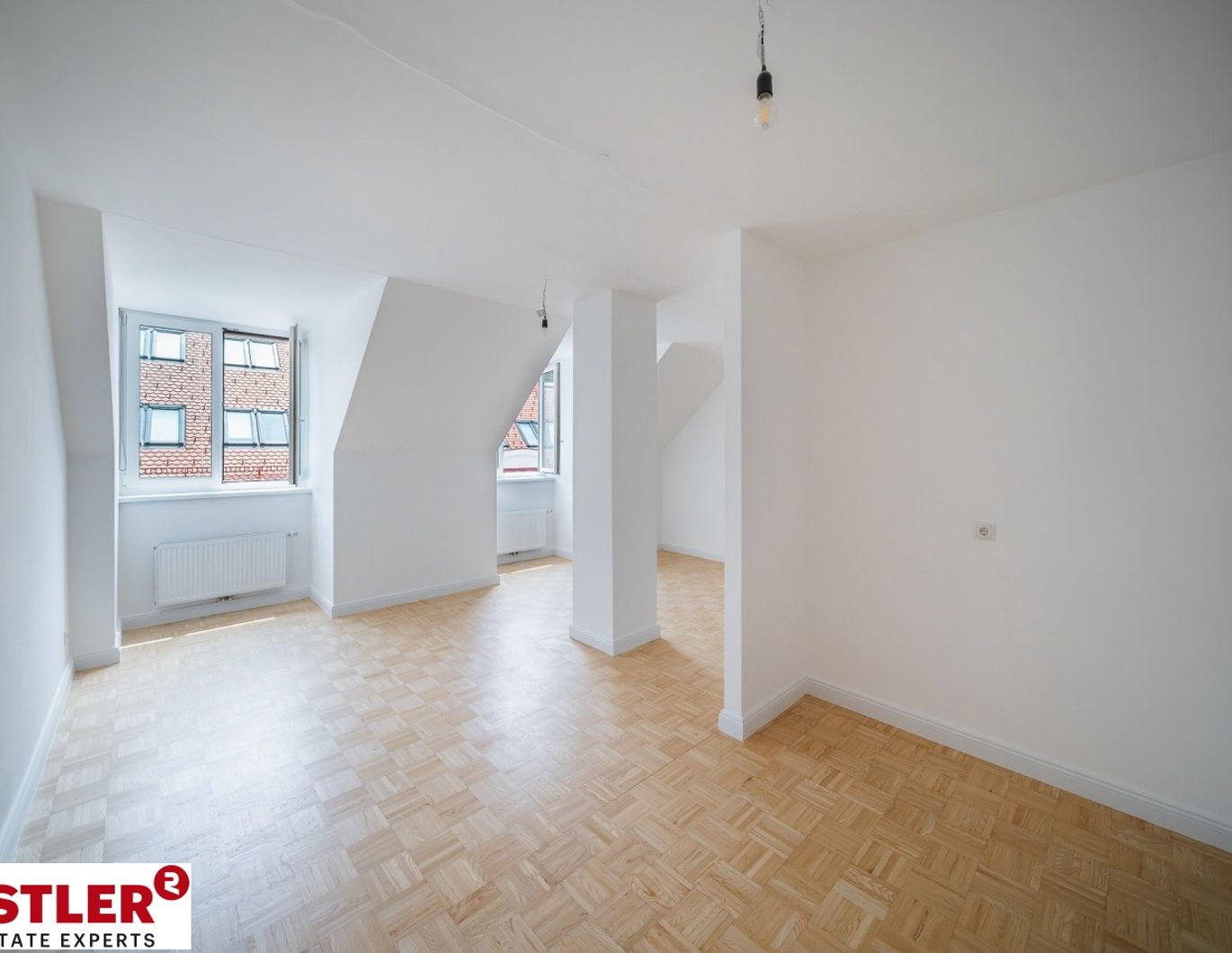 Erstbezug mit Garten & Stil -  Hochwertig sanierte 4-Zimmer-Wohnung mit exklusivem Goodie