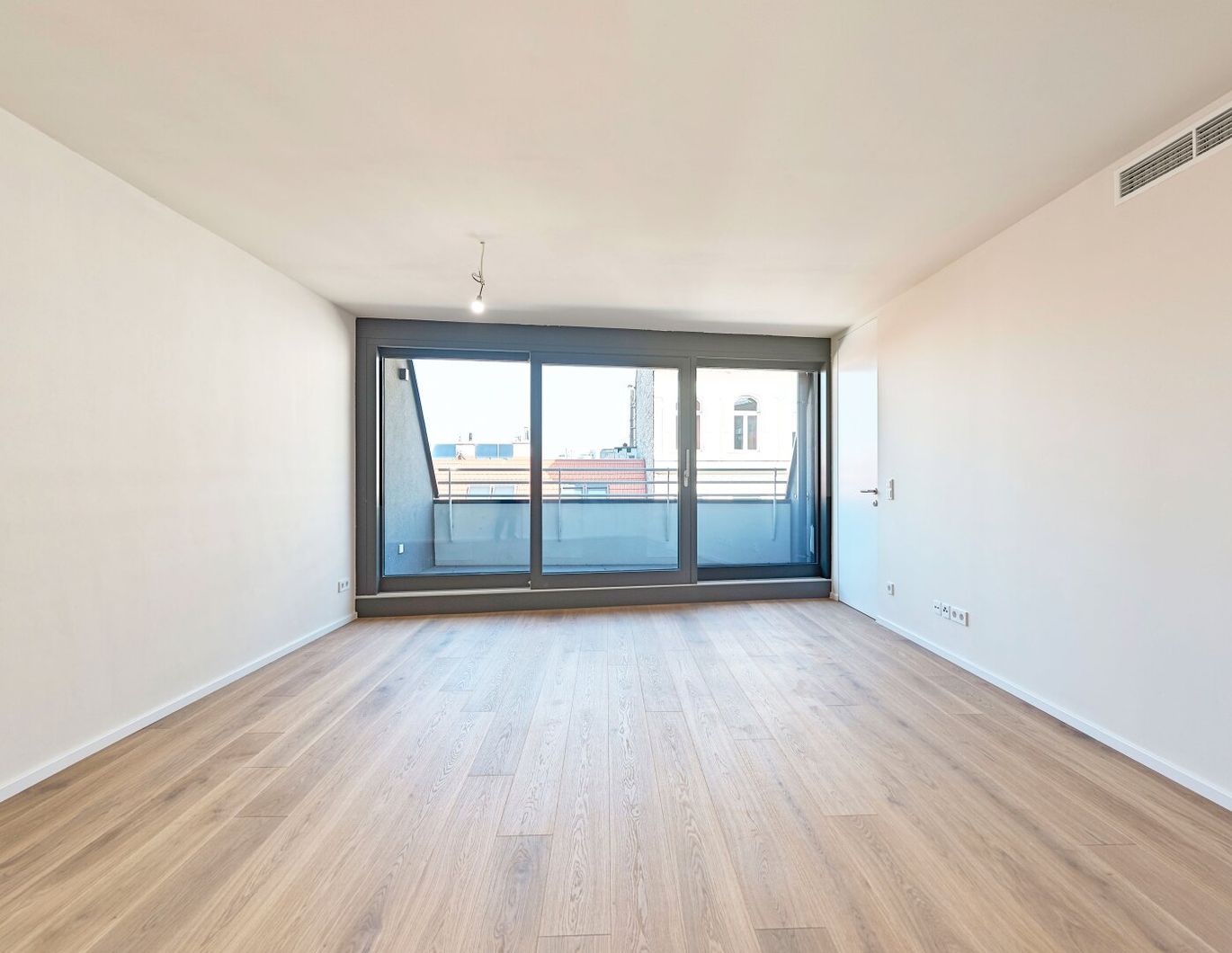 ESSENZ NO. 1 - Die neue Avantgarde des Wohnens - Exklusive 2-Zimmer-Wohnung mit Loggia - Exklusive Ausstattung
