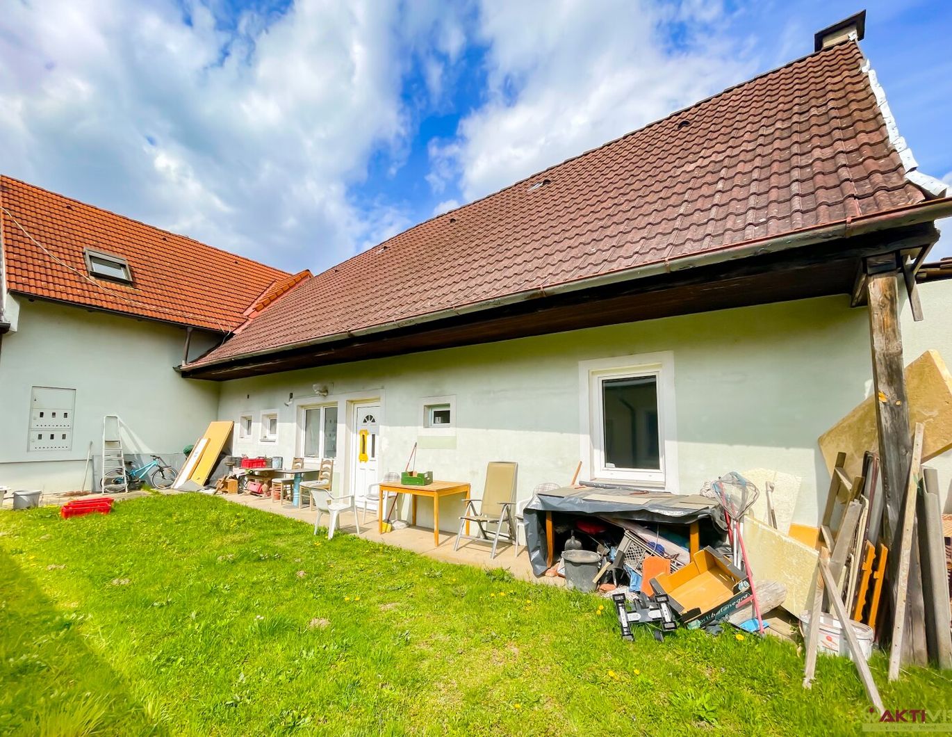 Zweifamilienhaus mit großem Bauland Grundstück in Fürstenfeld. - Zentrumsnah und vielseitig nutzbar!