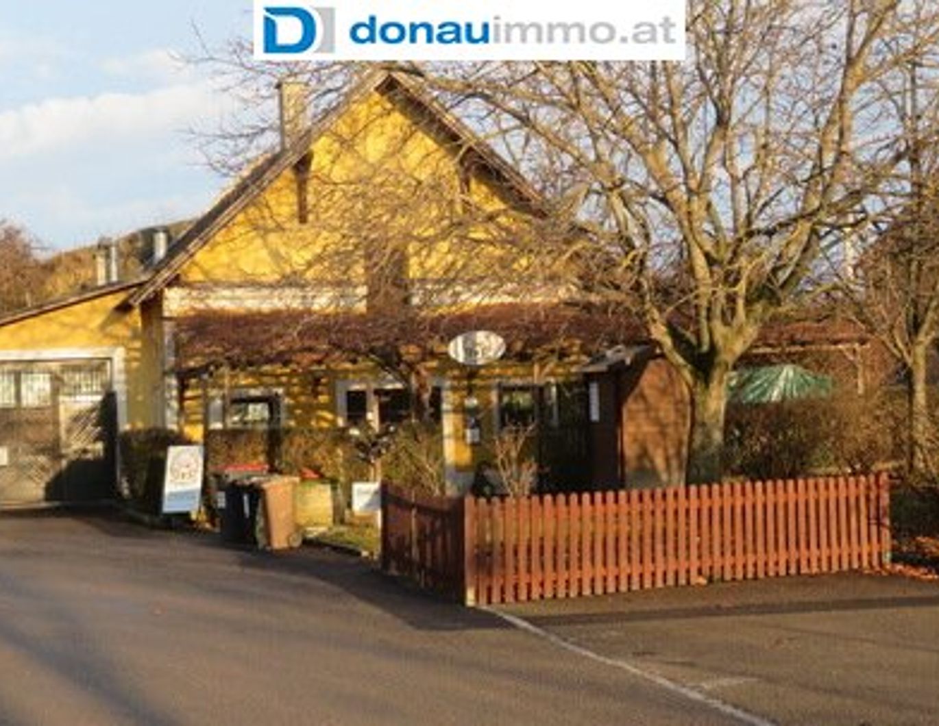 3743 Röschitz: Presshaus mit Wiesengrundstück