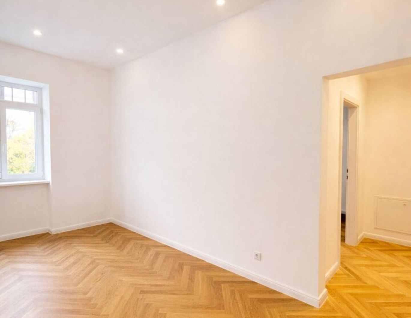 Erstbezug mit Altbauflair: Perfekte 3-Zimmer-Wohnung in Ruhelage