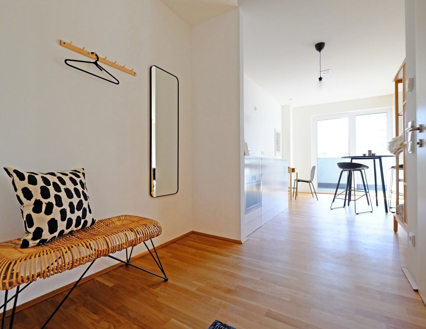 TOP WOHNUNG AUF DER SONNENSEITE - 34m² im 11. OIG