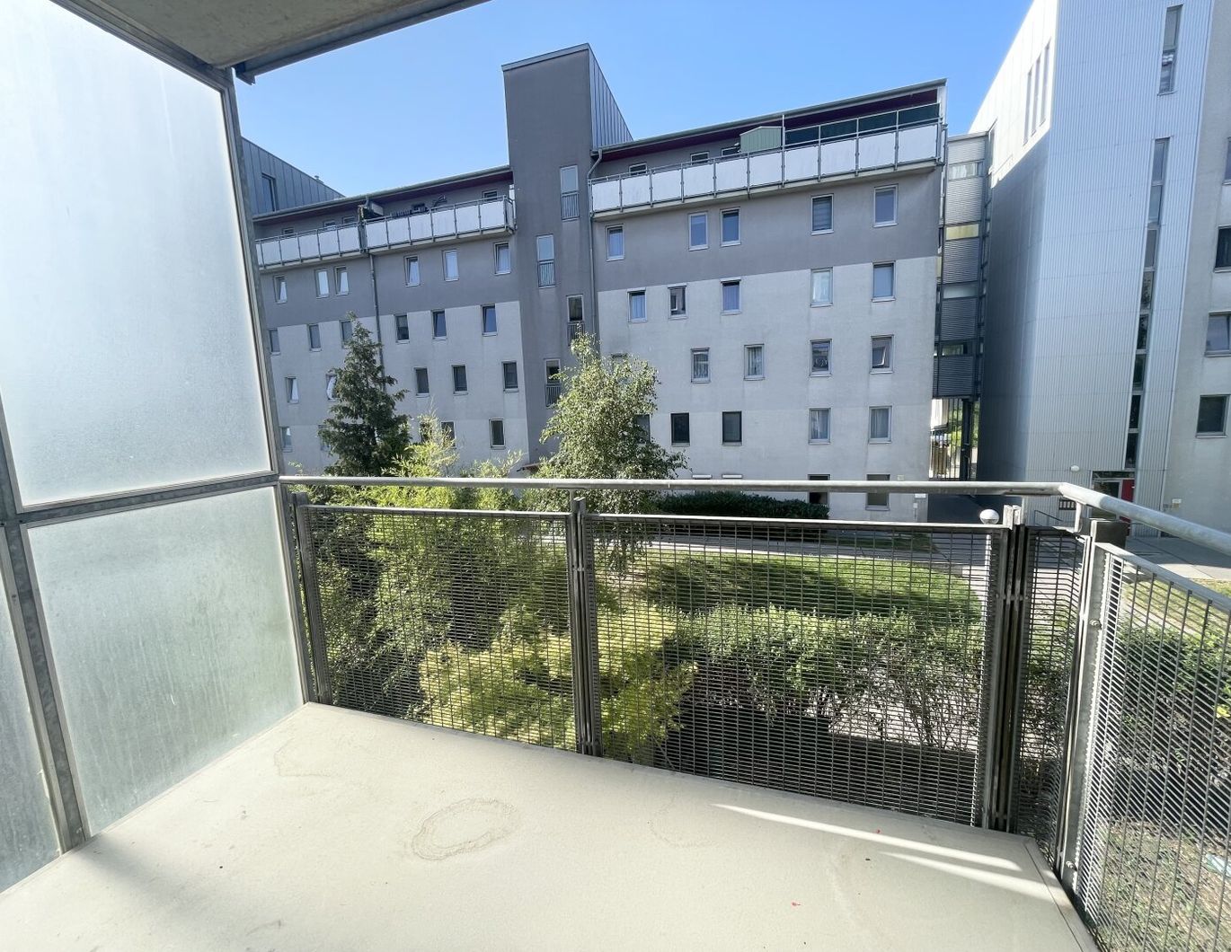 PROVISIONSFREI VOM EIGENTÜMER! SANIERUNGSBEDÜRFTIGE 3-ZIMMER WOHNUNG MIT BALKON!
