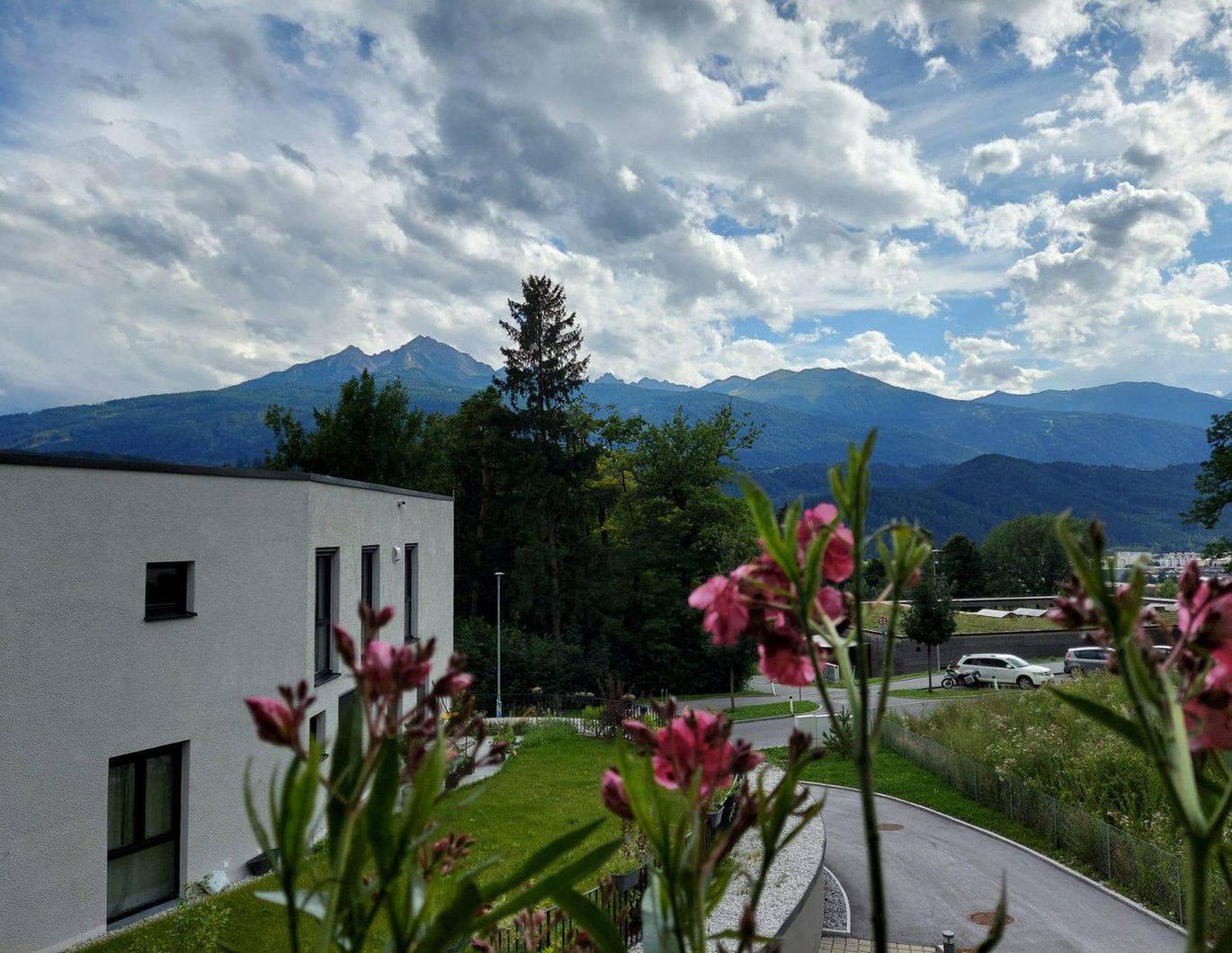Wunderschöne 3-Zimmer-Wohnung mit Loggia und traumhaften Ausblick