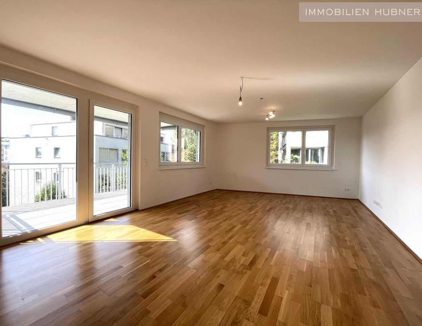 12m² SÜD-Balkon!!! 4 Zimmer Wohntraum mit 2 Bädern/2 WCs!