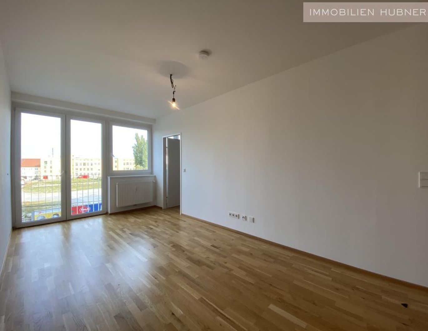 Neuwertige, top-ausgestattete, helle Neubauwohnung! Großzügiger Grundriss!