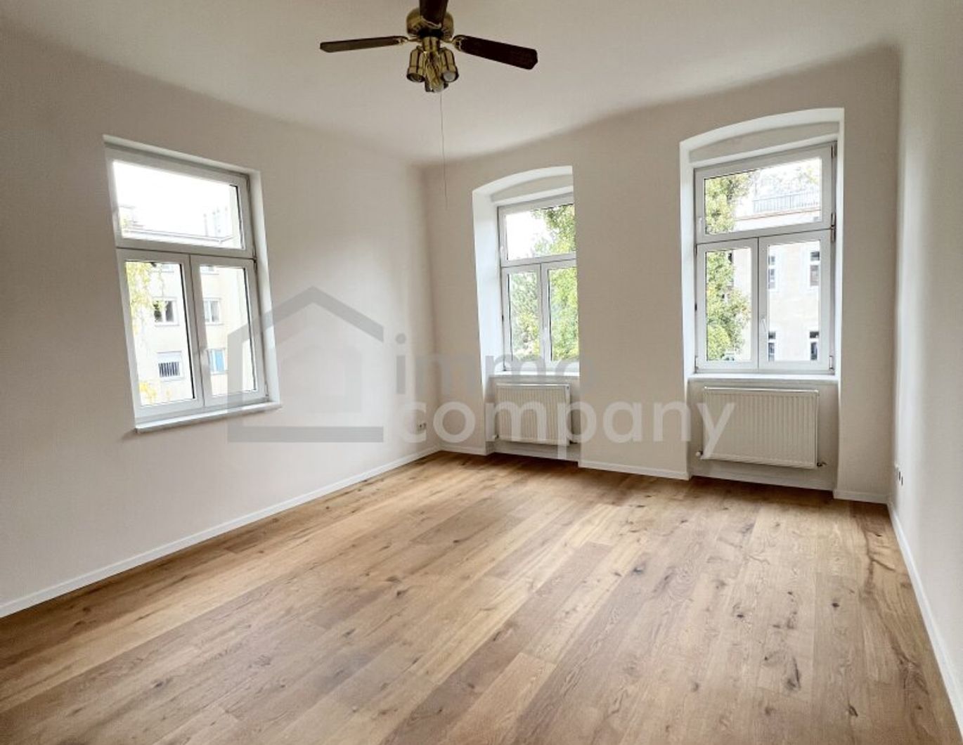 Einzigartige 3-Zimmer-Wohnung mit traumhafter Aussicht und Terrasse! Erstbezug! U4, U6 und Schnellbahn