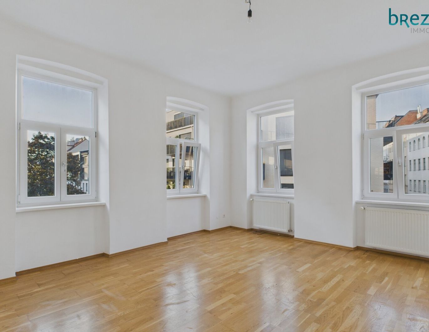 Sonnig, hell, ansprechend - eine Singlewohnung oder Atelierwohnung mit Flair