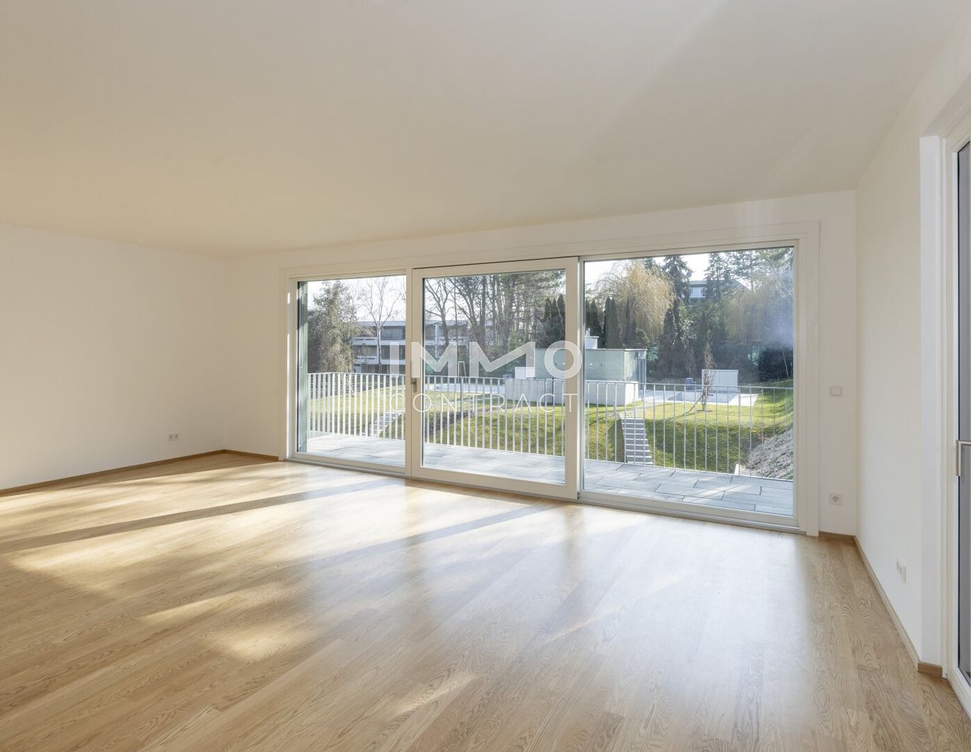 Wohnen auf höchstem Niveau in den Weinbergen! 3 Zimmer + ca. 104 m² Eigengarten!
