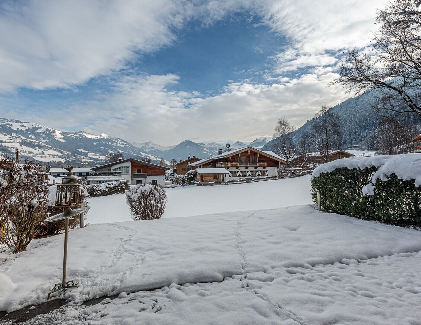 Domizil mit Potenzial in zentrumsnaher Ruhelage - Ski Out