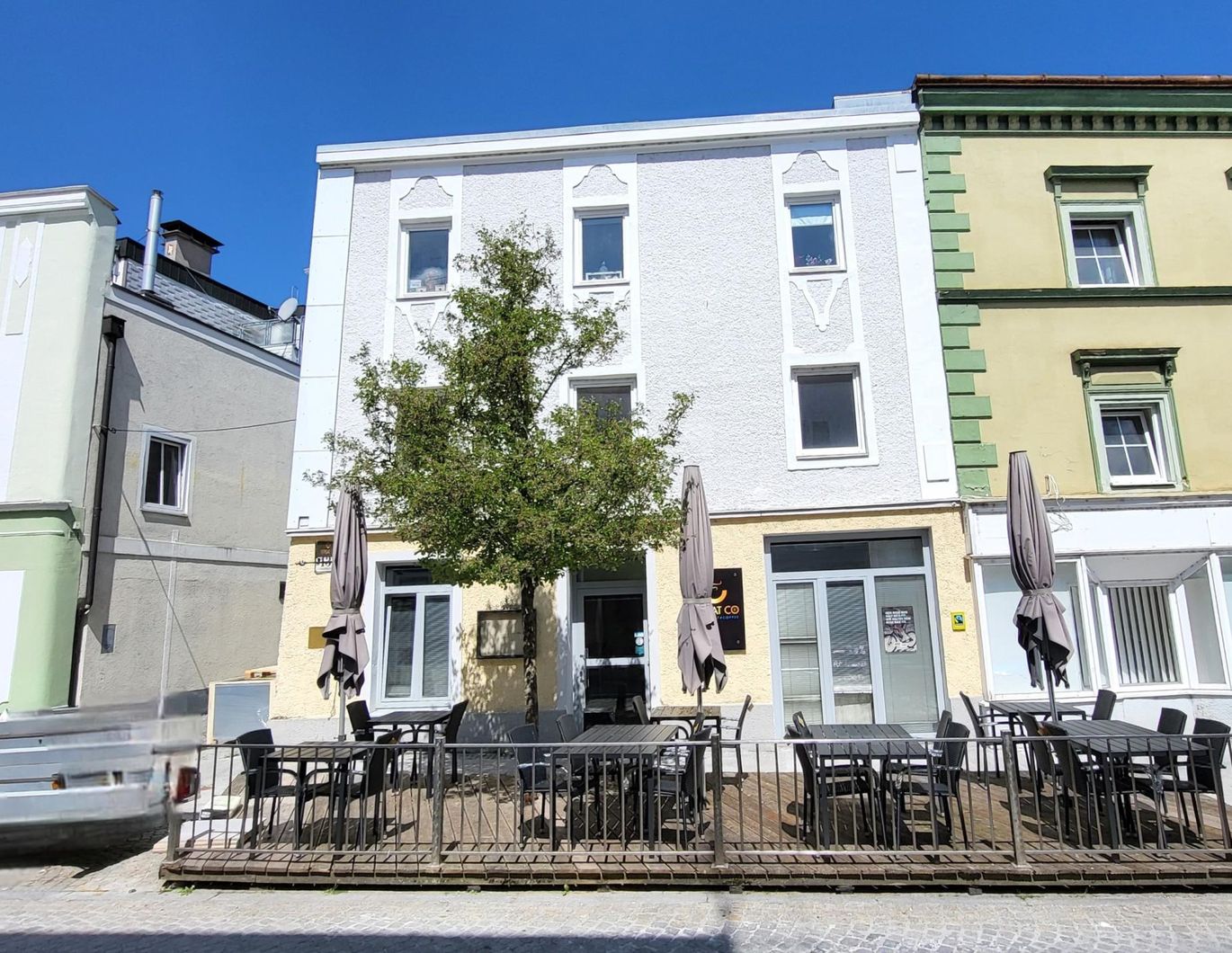 Ertragsobjekt - Stadthaus mit drei Einheiten