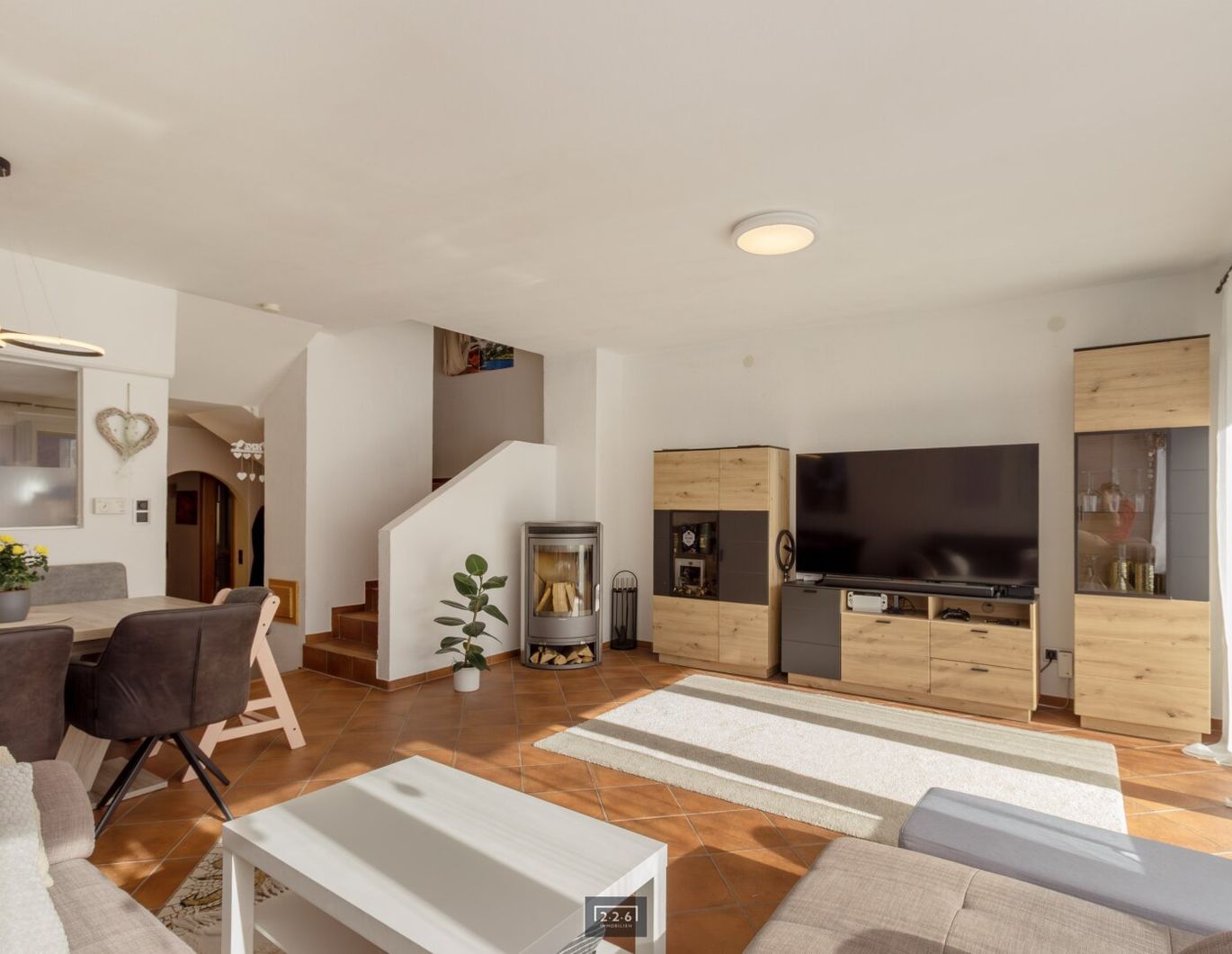 226 Immobilien | Mit Sonnenschein ins neue Wohnleben in diesem REIHENHAUS in Telfs