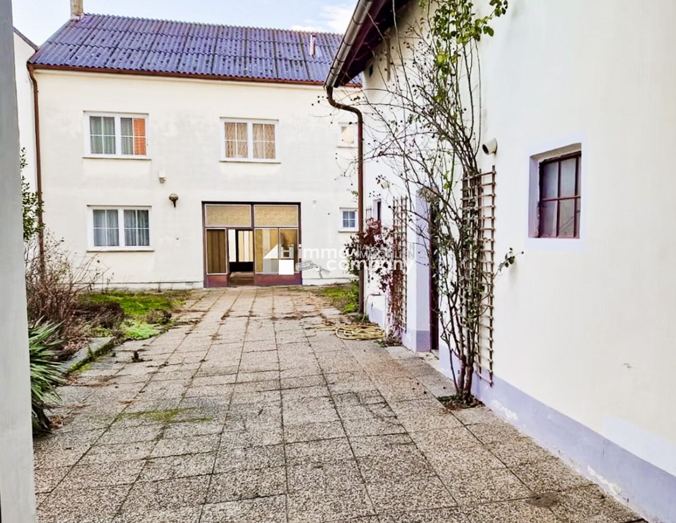 Mehr Platz geht nicht - EFH mit Einliegerwohnung & Nebengebäuden!