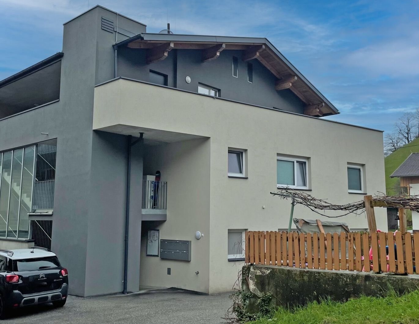 Wiesing - 2 Zimmerwohnung mit Carport - TOP 2