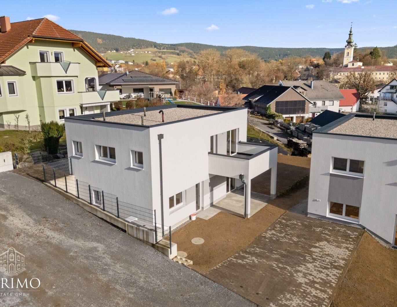 Schlüsselfertiges Neubau-Einfamilienhaus mit zwei Terrassen, großem Garten & schönem Weitblick in Aigen-Schlägl