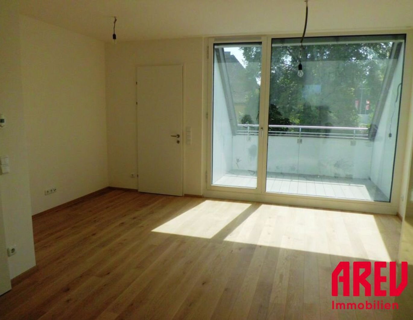 2 ZIMMERWOHNUNG MIT TERRASSE UND BLICK INS GRÜNE - TOP DG 06